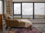 chaise longue